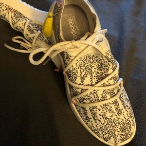 Women’s running shoes